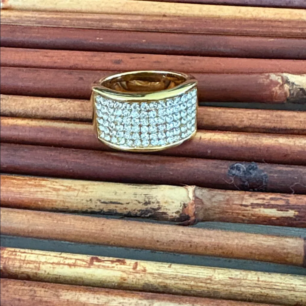 Swarovski Gold and Silver Crystal Pave Ring Size 7 - Image 8