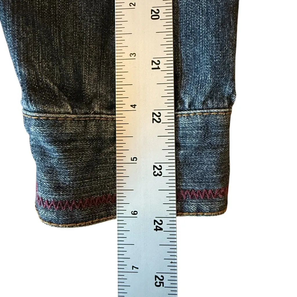 CAbi Artsy Jean Jacket with snap closures and unique Vintage Buttons Size M - Image 13