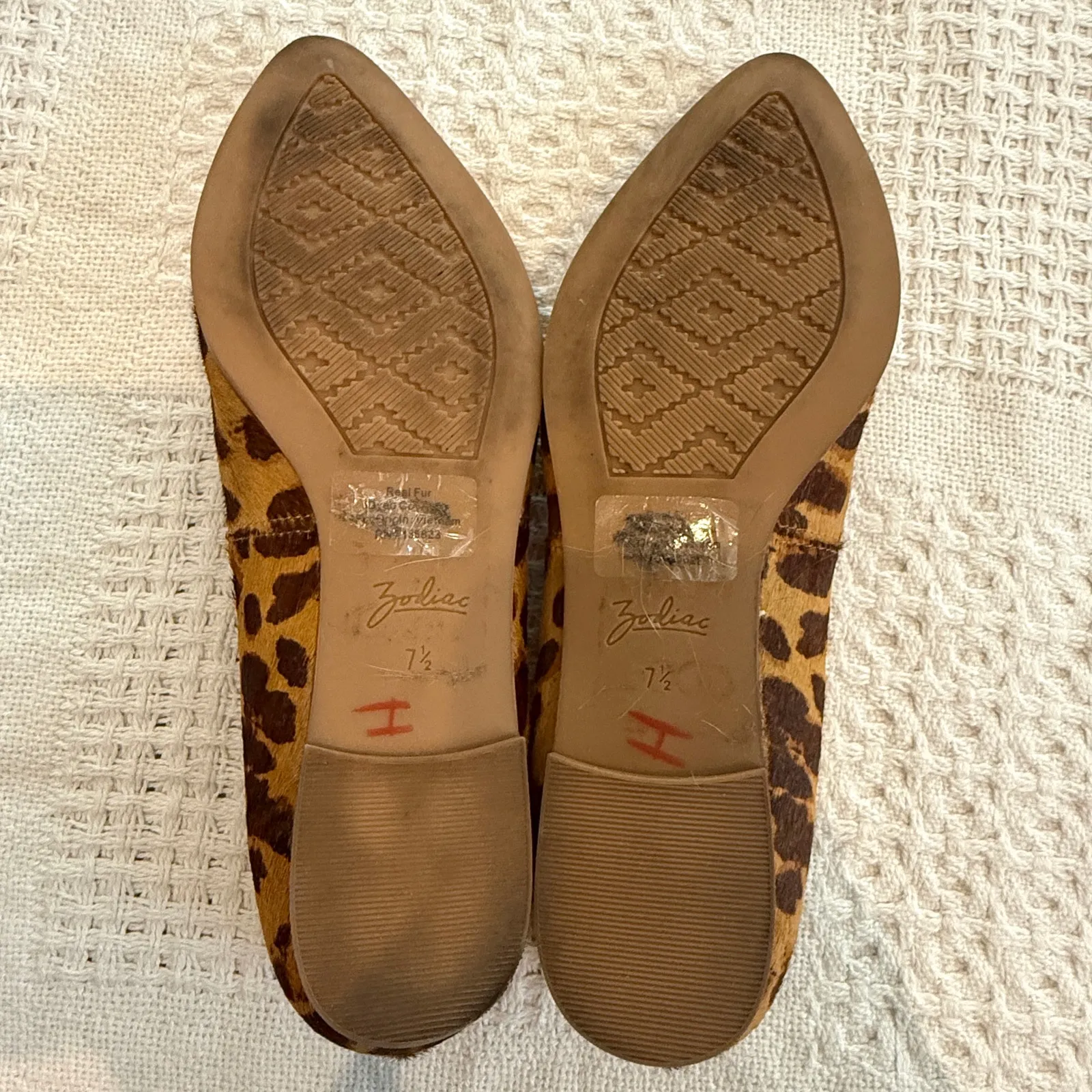 Zodiac Hill 7.5 leopard leather pointed toe faux fur animal flats 3087 - Image 3