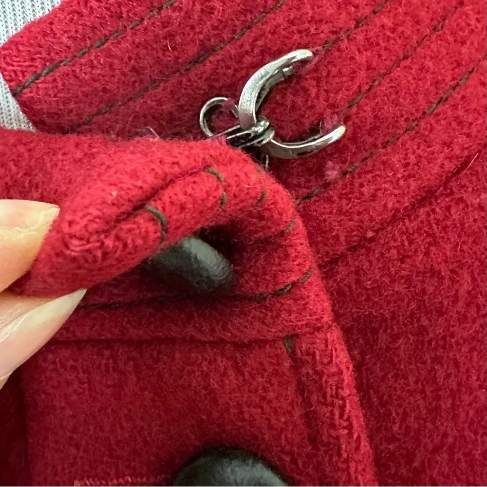 VINTAGE Red Cape Size undefined - Image 5