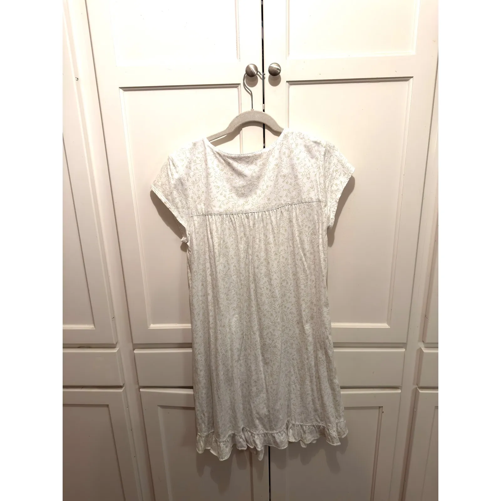 Eileen West Women's White Floral Print Nightgown Short Sleeve Ruffle Trim Size M Size M - Image 3