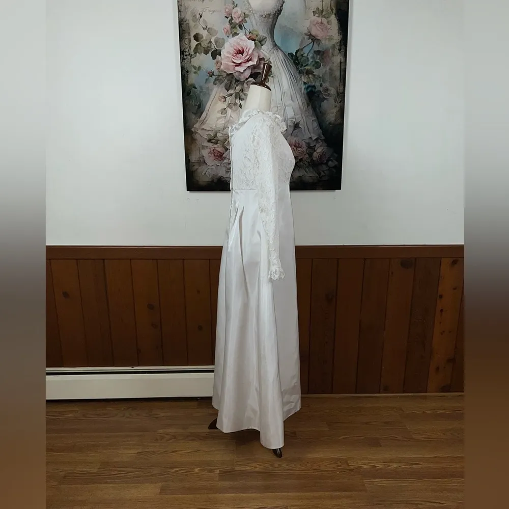 Beautiful Vintage 1960s/70s Cole of Columbus Wedding Gown & Veil! White Size 10 - Image 6