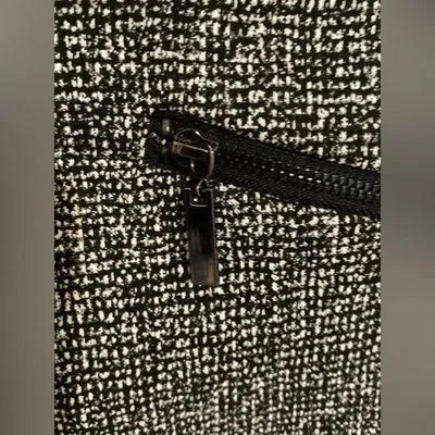 Tweed Black and white pencil skirt - Image 5