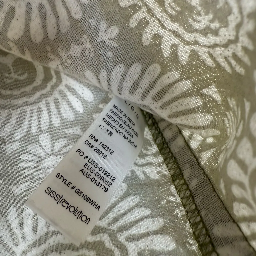 Sisstrevolution Chic Olive Green Patterned Button Down Shirt Size L - Image 4