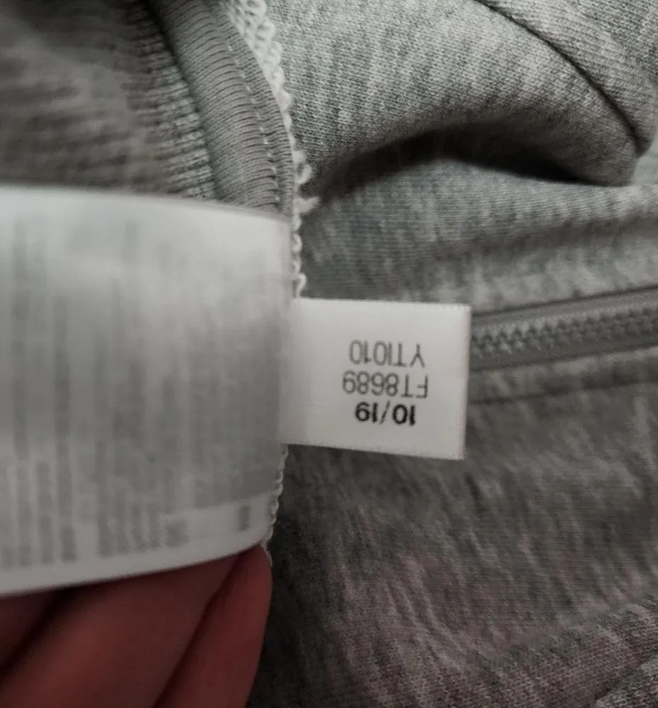 Adidas  gray gradient lavender three stripe quarter-zip crop sweatshirt size large - Image 10