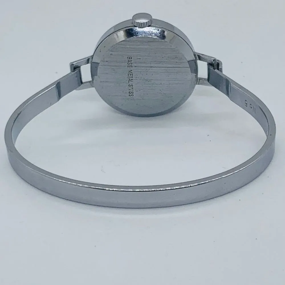 Regentcy wind up Swiss made women watch 25mm size 7" works good - Image 4