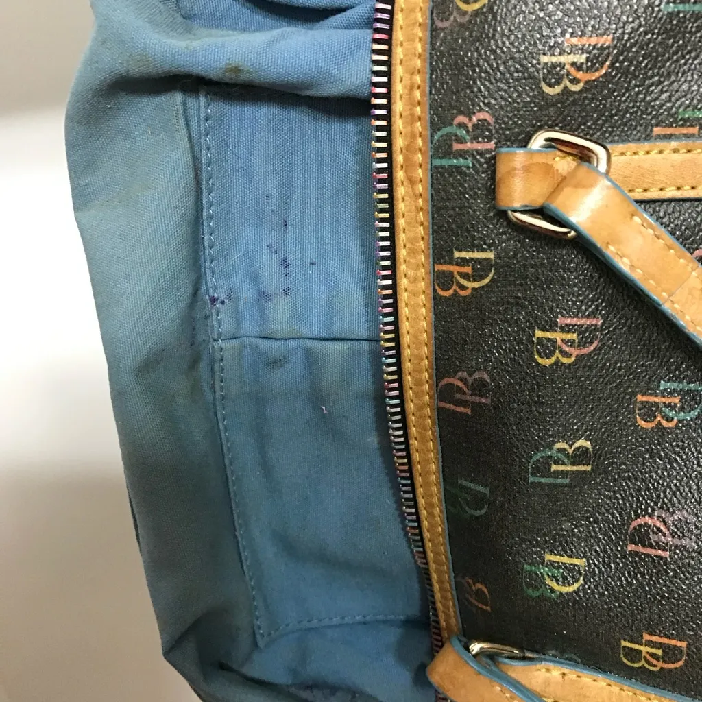 Dooney & Bourke Vintage Rainbow Barrel Bag y2k - Image 9
