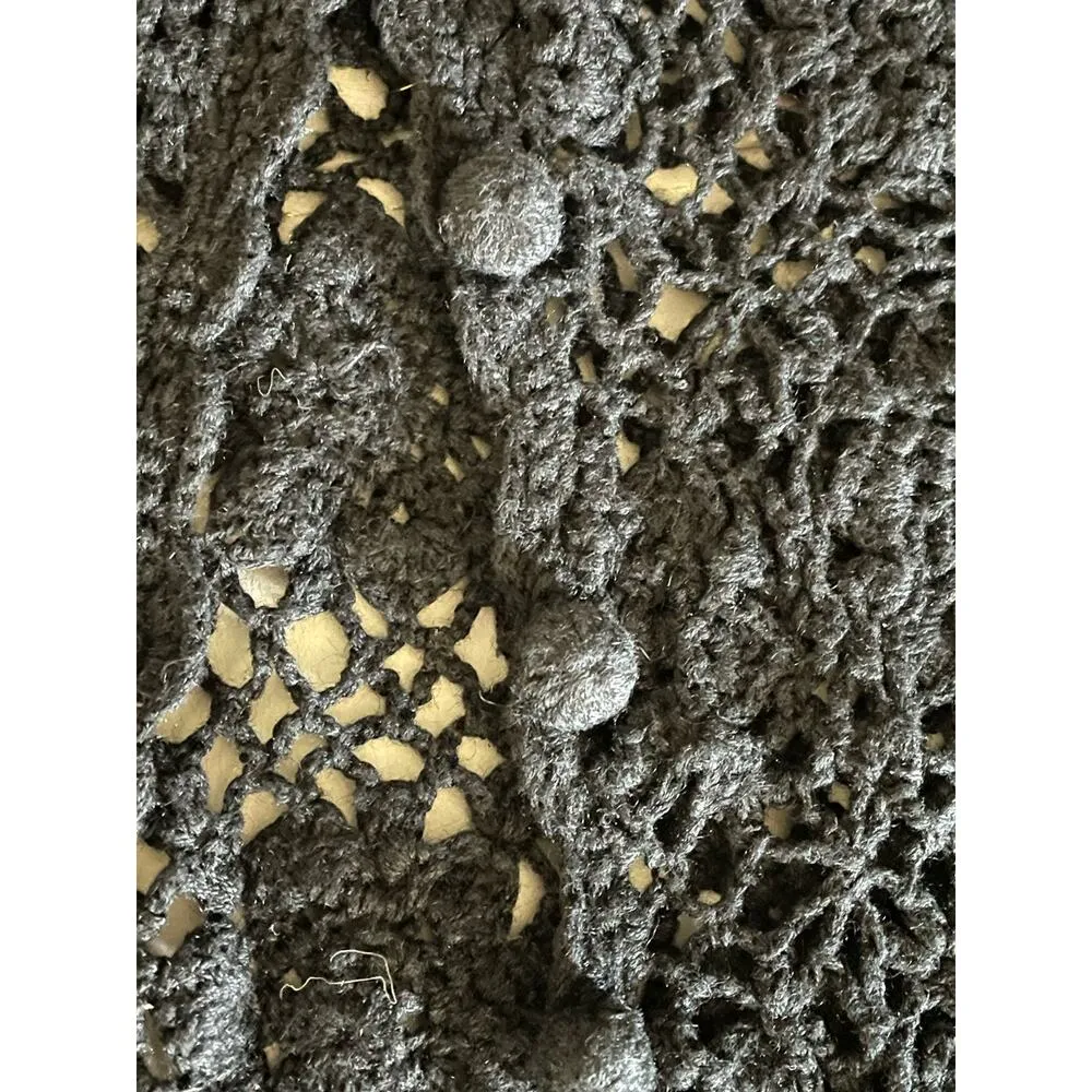 Outfit Petite JPR Black Floral Crochet Short Sleeve Cardigan Petite - Image 4