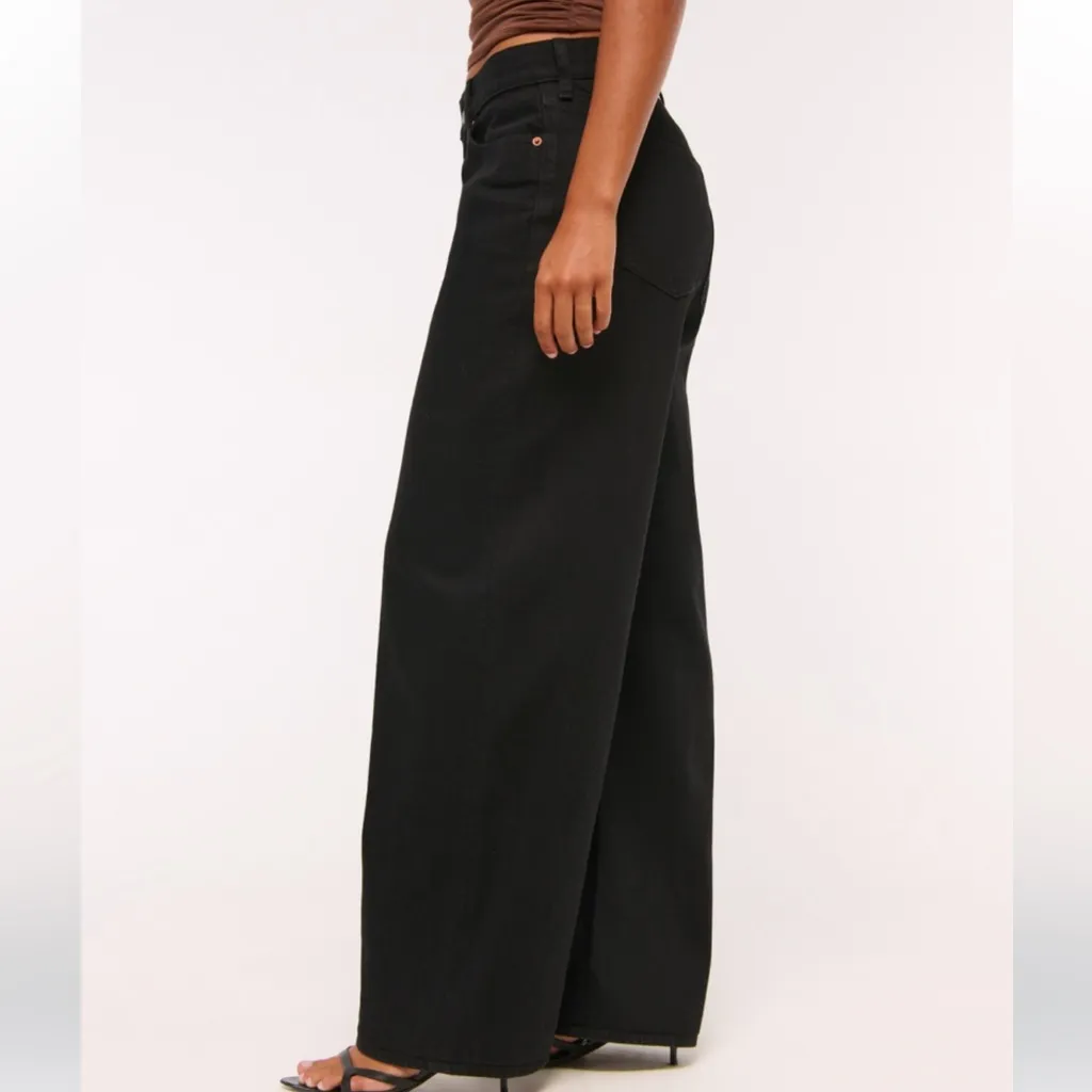 NWT Abercrombie & Fitch Curve Love Low Rise Ultra Loose Jean Black Size 26/2L - Image 2