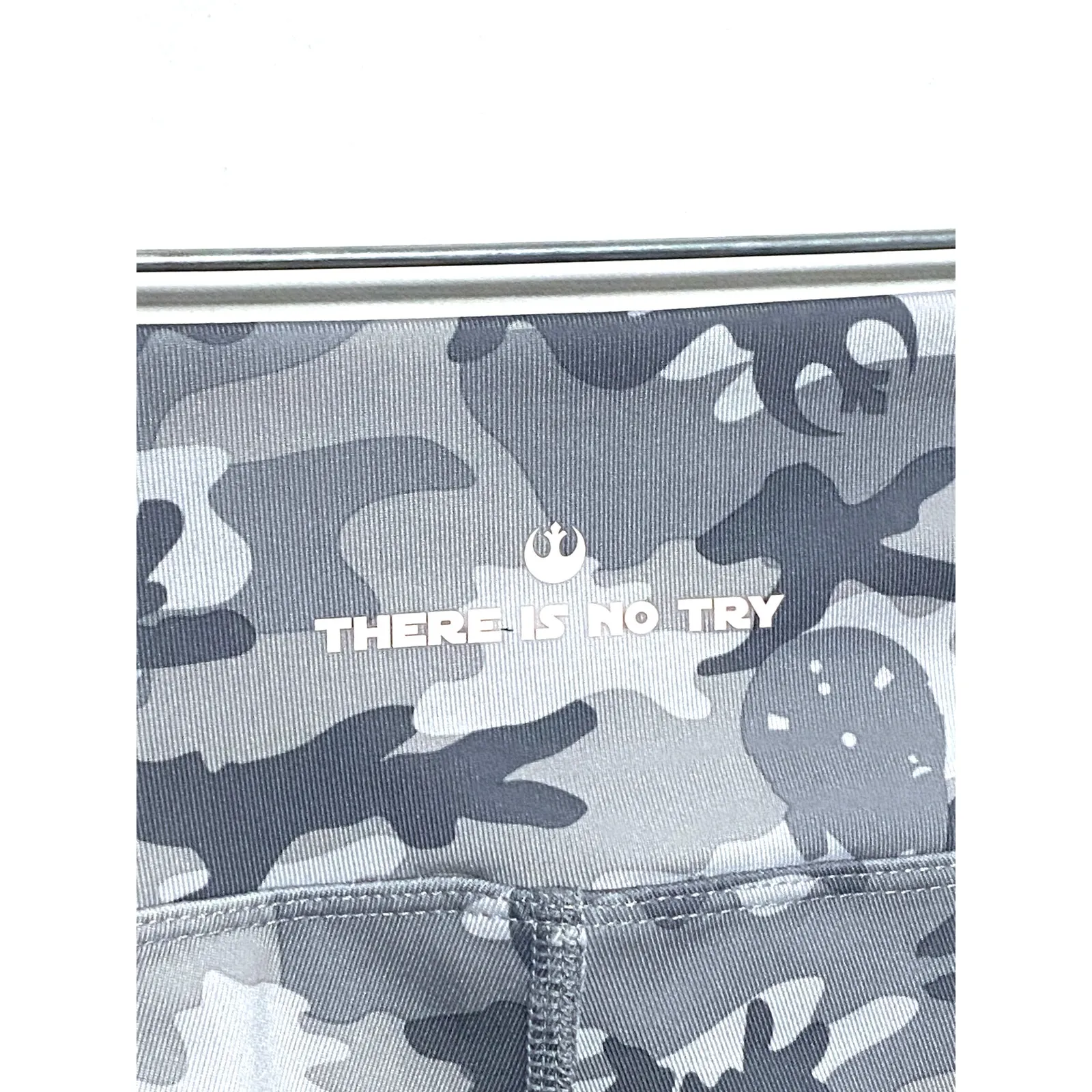 Star Wars Her Universe There Is No Try Camo Leggings S Athleisure Gym Exercise - Image 2