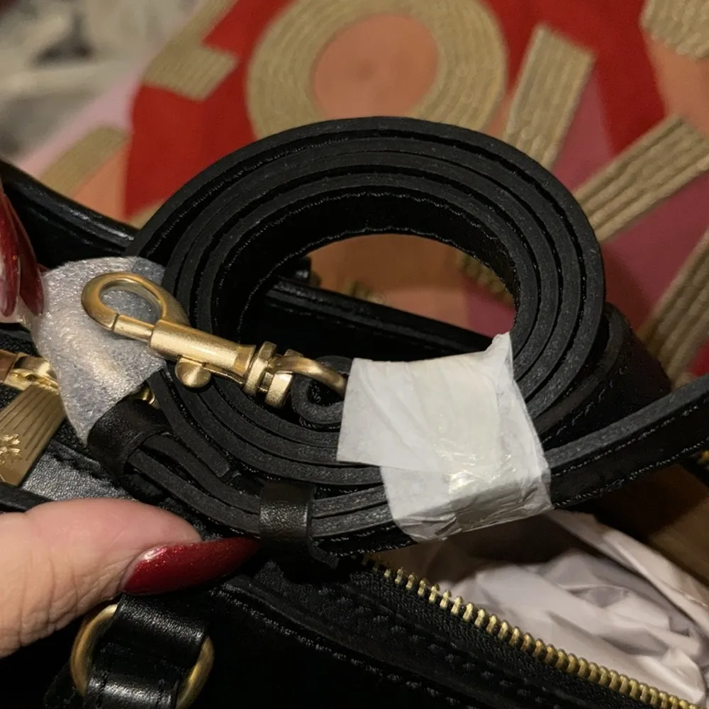 New ❤️ Patricia Nash Leather Ava Medium Tote with Crossbody Strap - Image 5