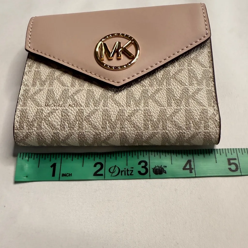 Michael Kors Carmen Bi-fold Signature Monogram Gold Logo Brand New‎ - Image 4