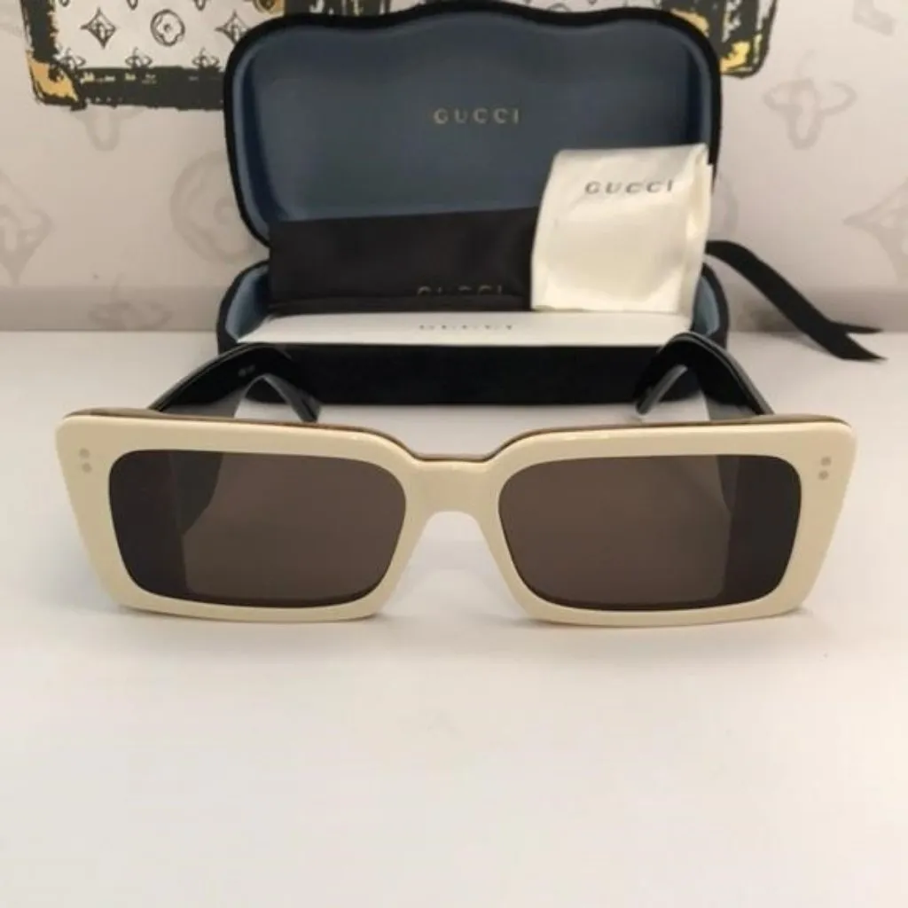 Gucci GG0543S 002 Ivory Black Oversized Rectangular Sunglasses Brown Lens - Image 6