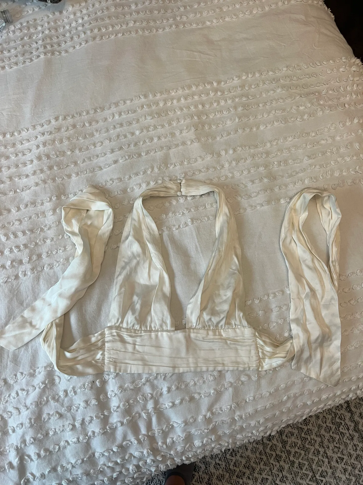 White Scoop Crop Top - Image 4