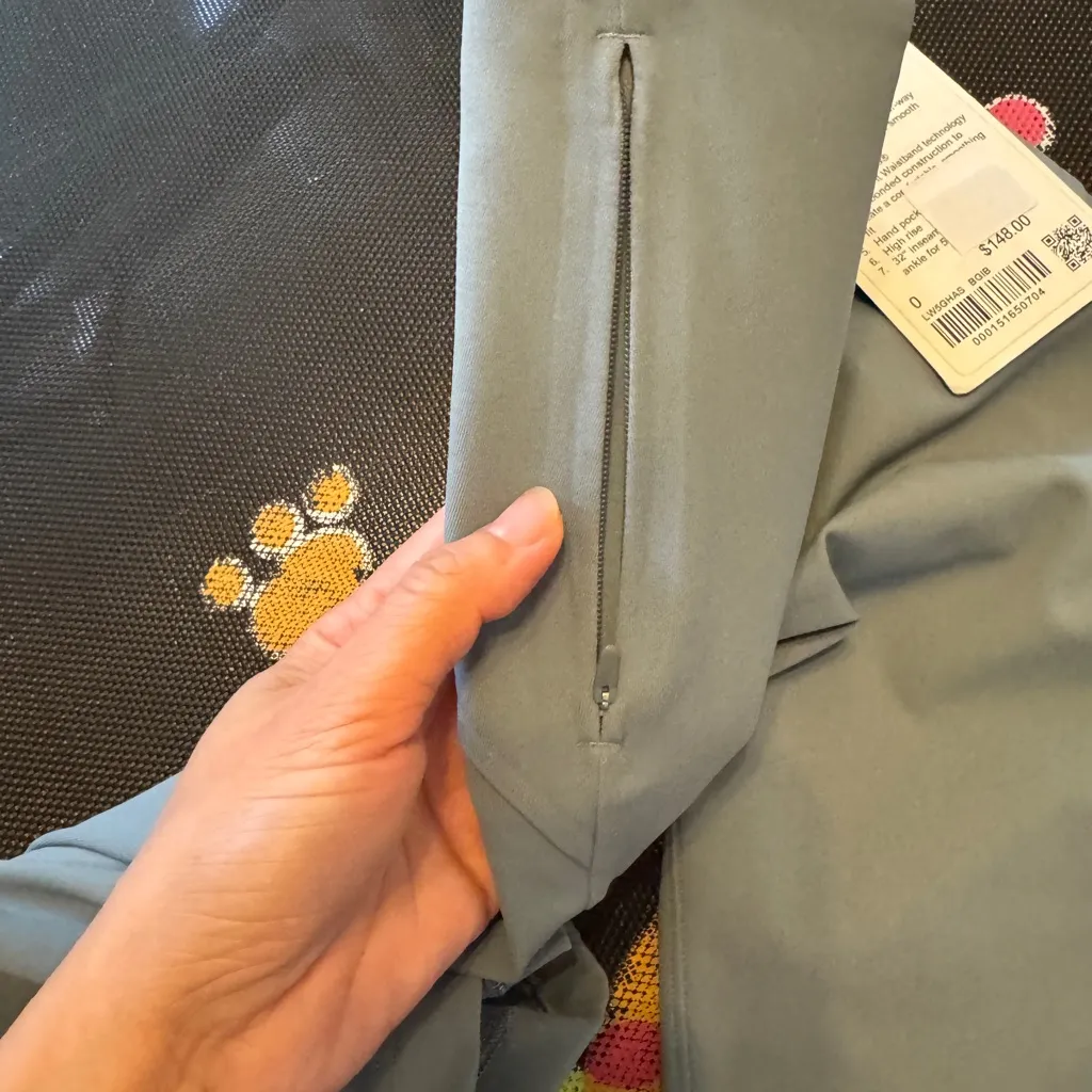 Blue lululemon pants - Image 6