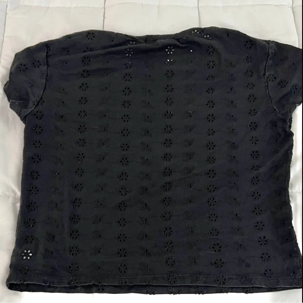 Brandy Melville Black Eyelet Short Sleeve Crop Top - Image 3