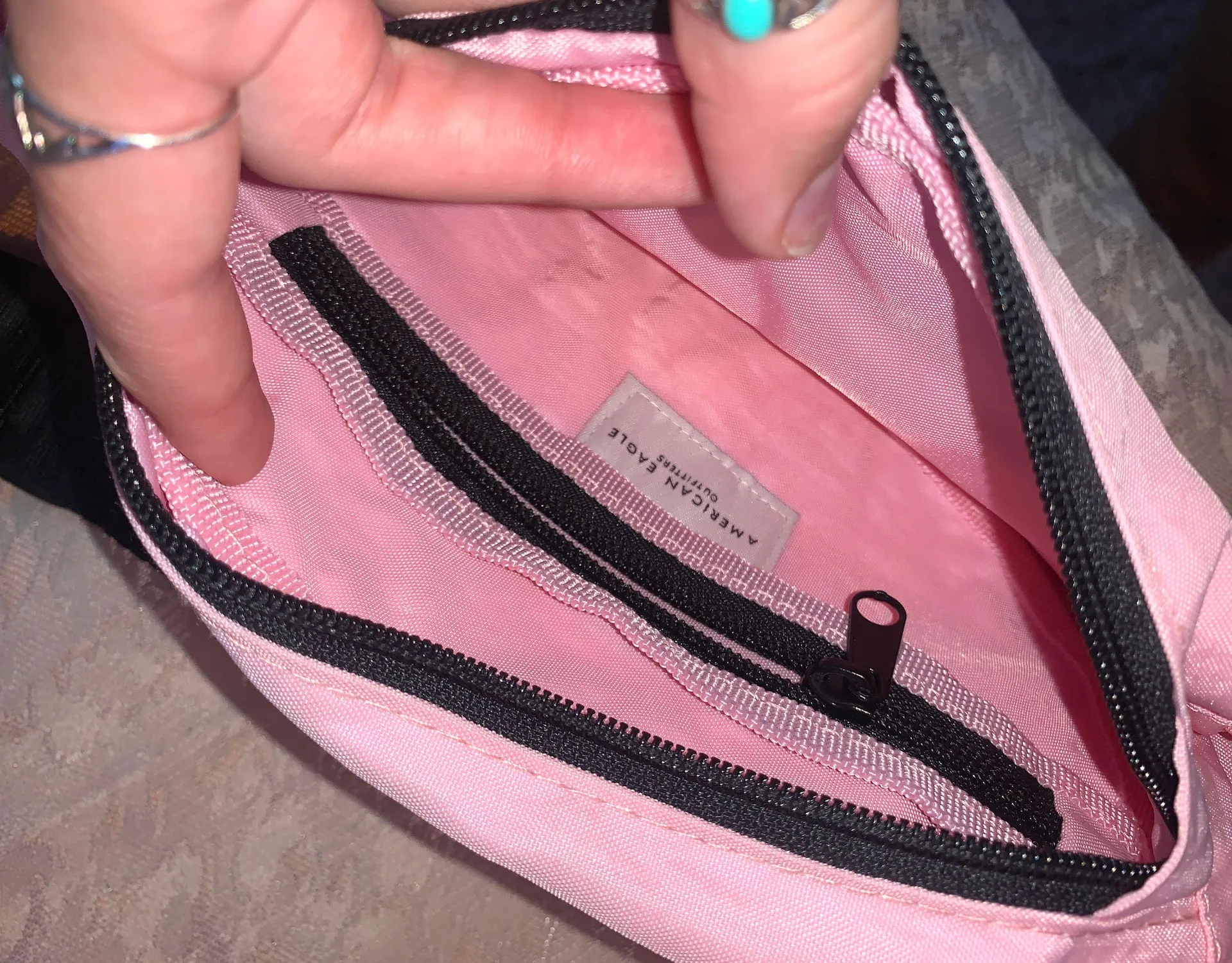 American Eagle Outfitters fanny pack - Image 2