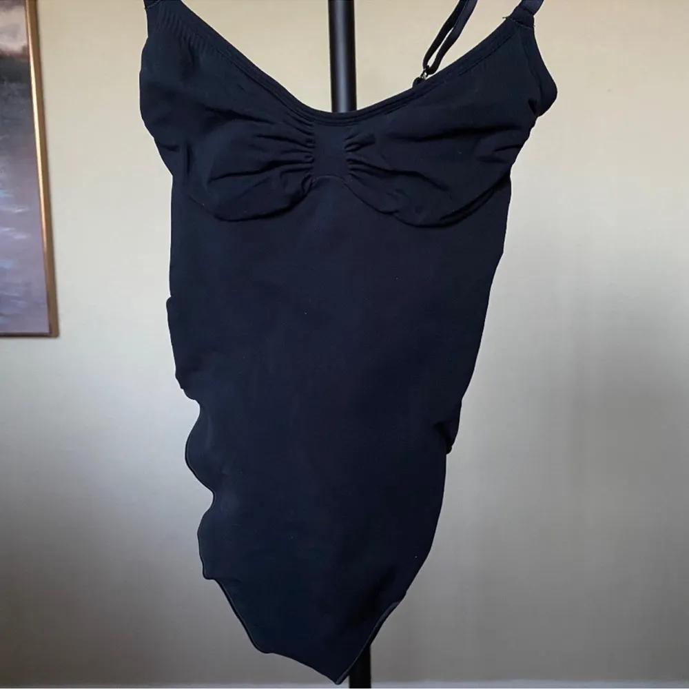 NWOT SKIMS Seamless Sculpt Thong Body Suit Onyx Size L - Image 6