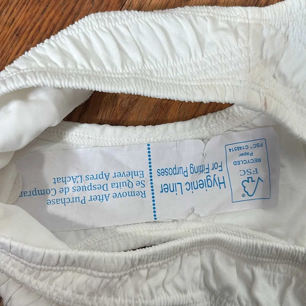 Andie Bikini Set Amor Top Bikini Bottom Sugar Smocked White size Small NWOT - Image 4