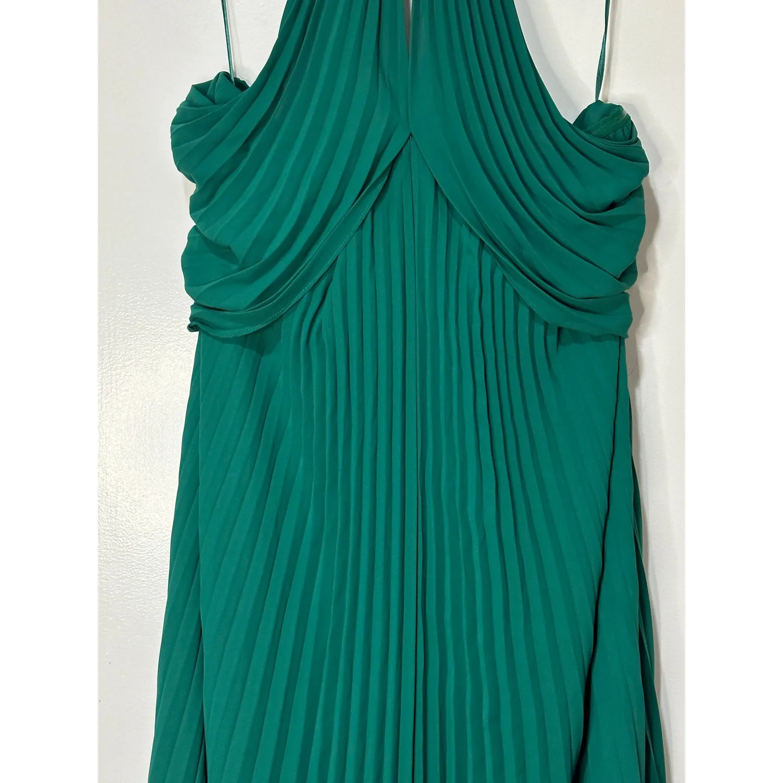 Reiss Roya Halter Neck Pleated Midi Dress Emerald Green Size 6 NWT Elegant Dress - Image 4
