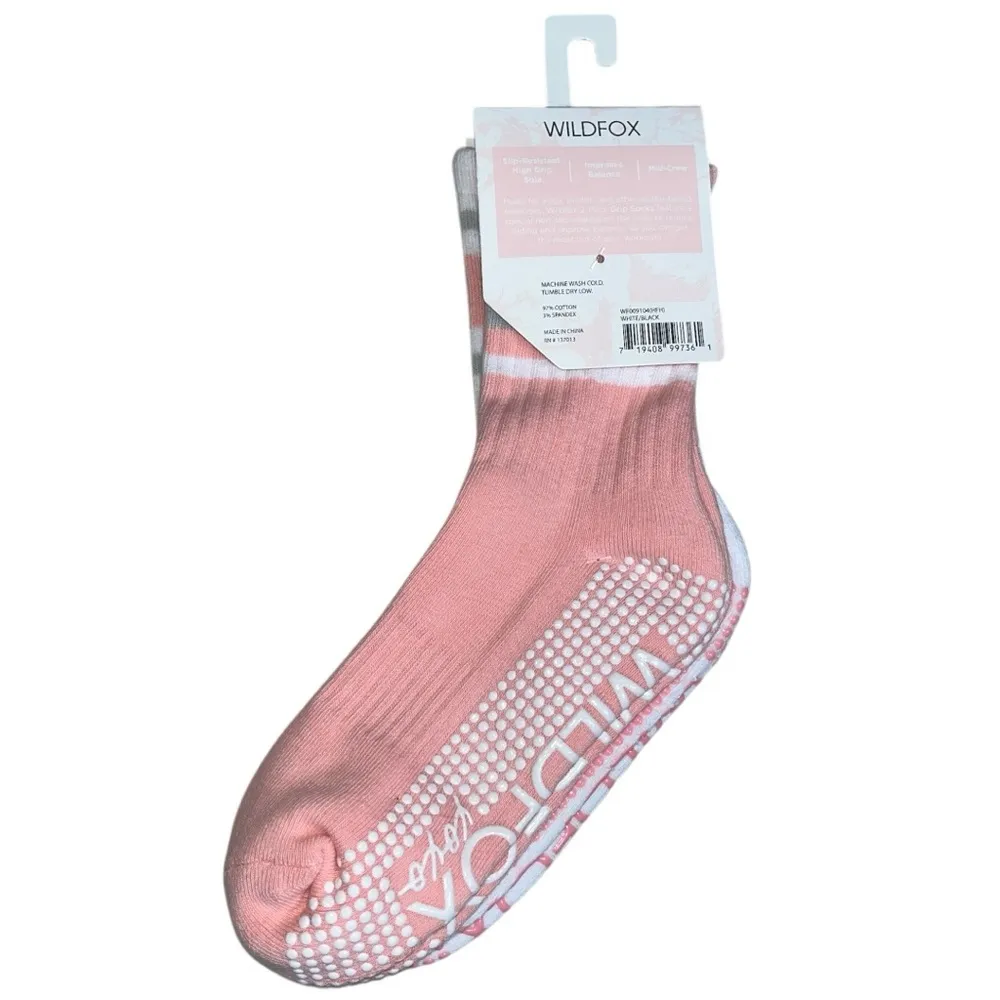 WILDFOX 2-Pack Mid-Crew Retro Stripe Grip Socks - Image 3