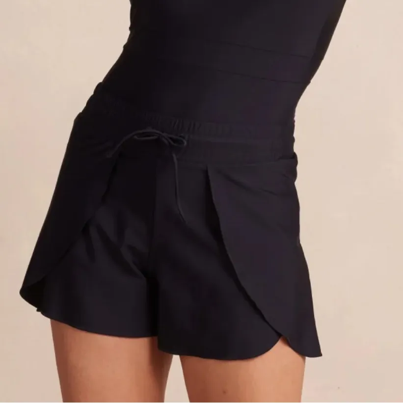 The Sea to Shore Swim Shorts Women’s Plus Size 1XL Black Summersalt Skort SPF - Image 3