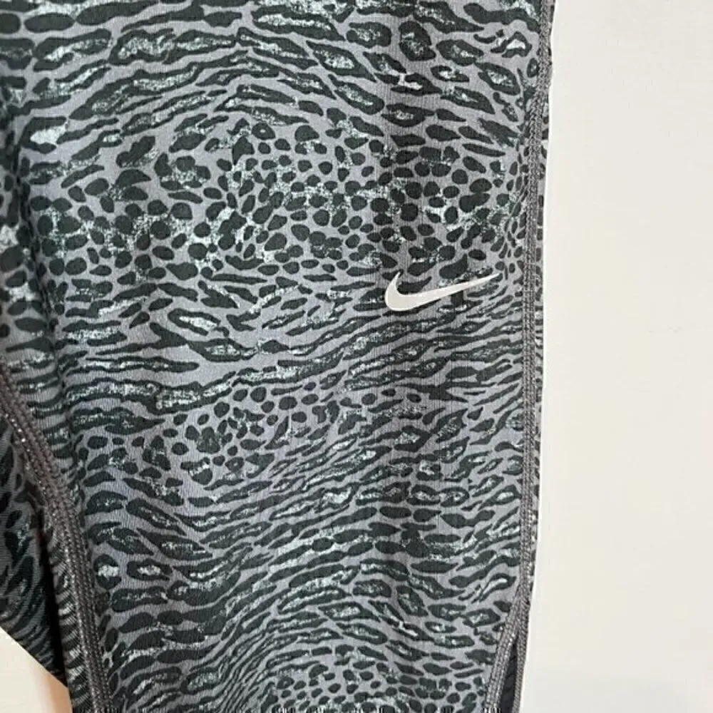 Nike 🌺  Running animal print cropped leggings - Image 2