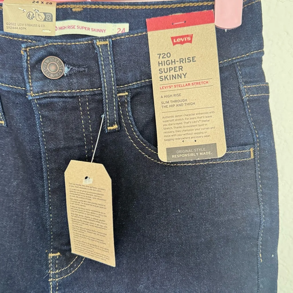 NWT Levi's Women's 720 High Rise Super Skinny Jeans - 24 x 28” - Image 6
