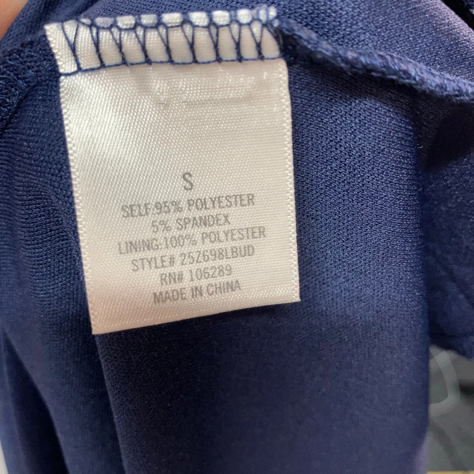 Francesca's Blue Rain Abagail Floral Front Twist Mini‎ Dress Womens Small Red - Image 8