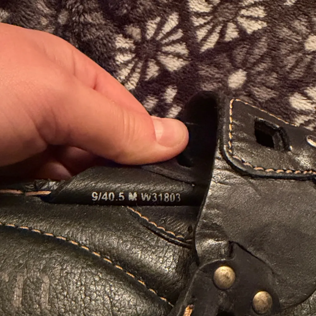 Born Sandals Size 9 - Image 5