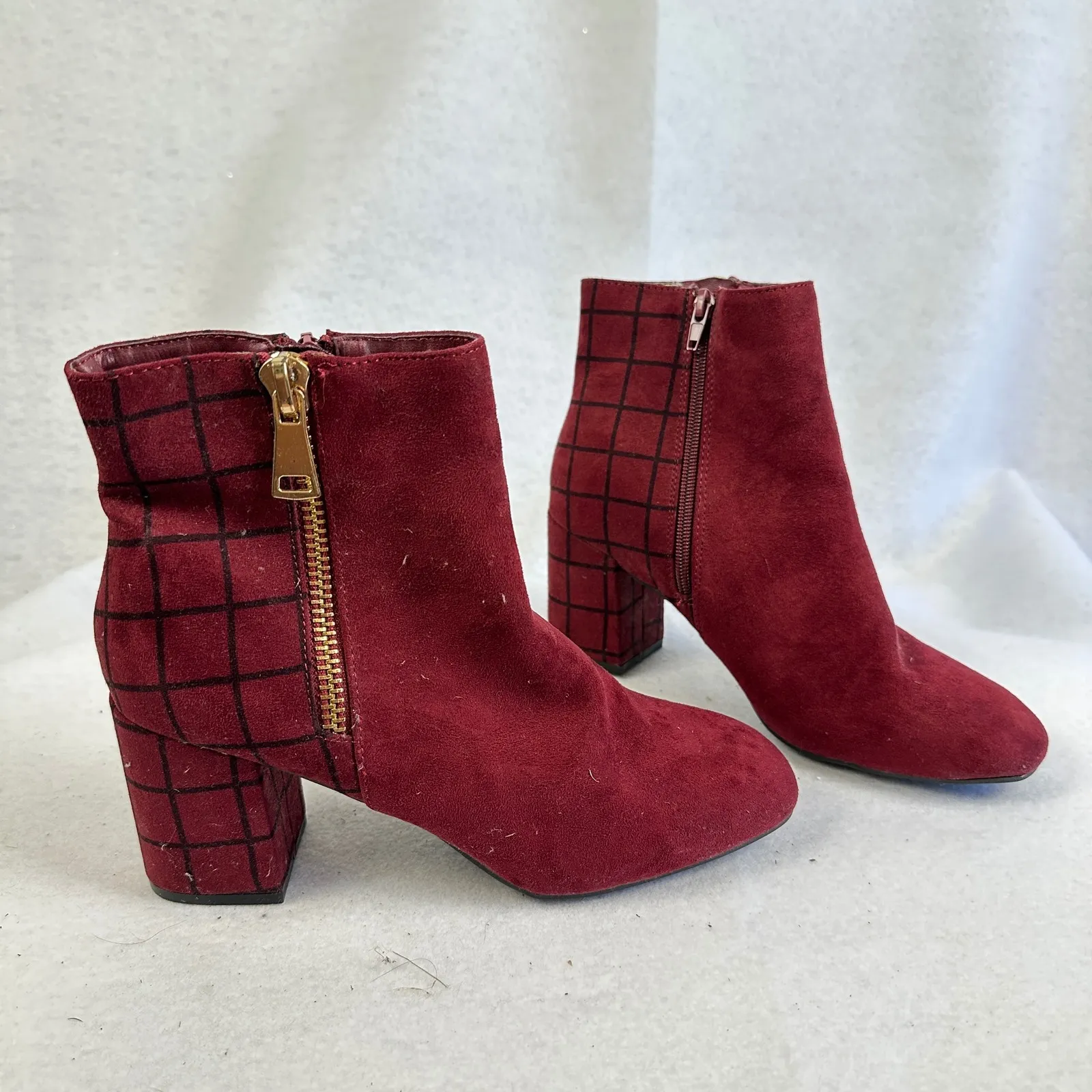 Burgundy Suede Block Heel Ankle Boots Square Toe Zipper Plaid Detail Women 7.5‎ Red - Image 3