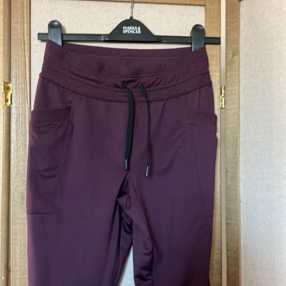 32 Degrees Deep Purple Joggers xs - Image 3