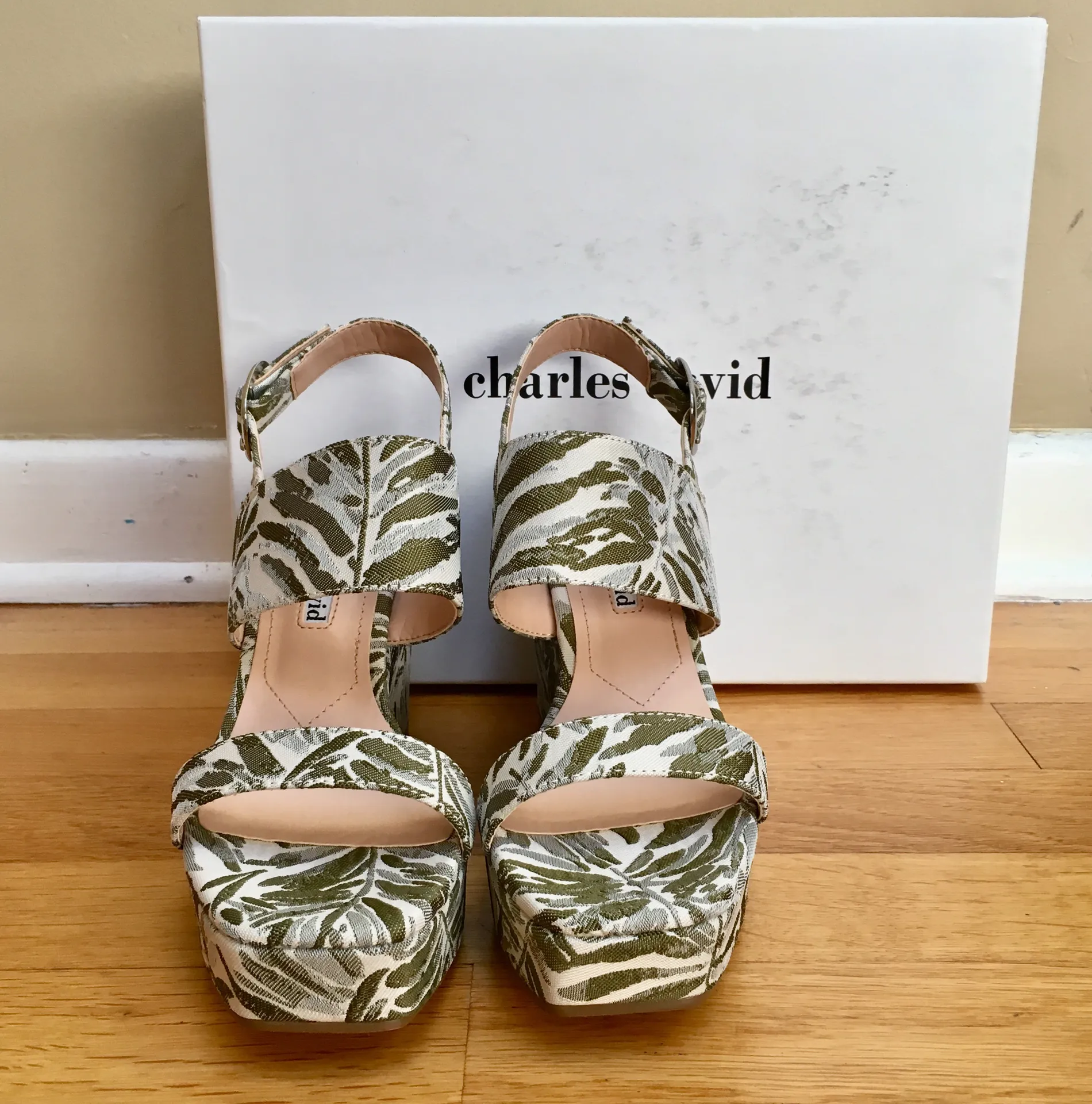 ‘Jordan’ Green Leaf Pattern  Wedge Platform Sandals - Image 4