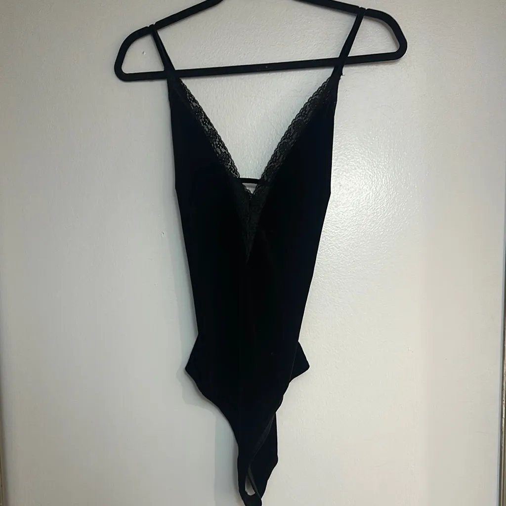 MOVING SALE Forever 21 Black Velvet and Lace Bodysuit - Image 4