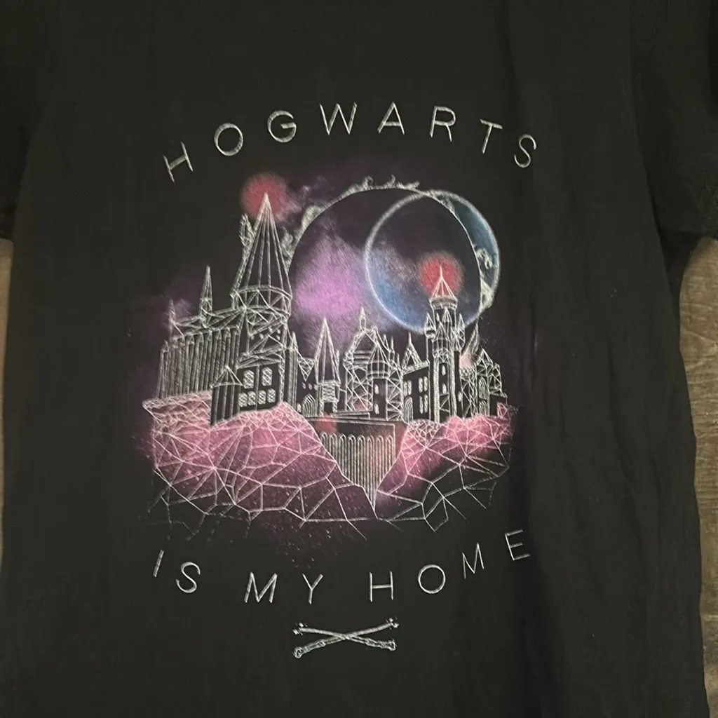 Harry Potter Hogwarts Is My Home Geometric  T-Shirt Size Large‎ Hot Topic - Image 2