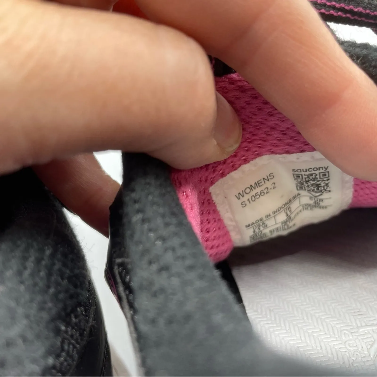 Saucony Cohesion 13 Black & Hot Pink Womens Running Shoes Sneakers 8.5 Athletic - Image 8