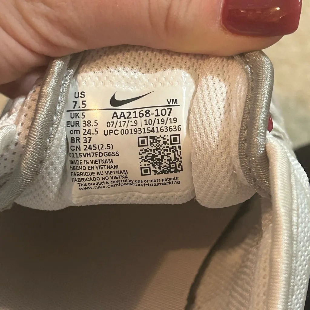 Nike Pink and White Sneakers - Image 8