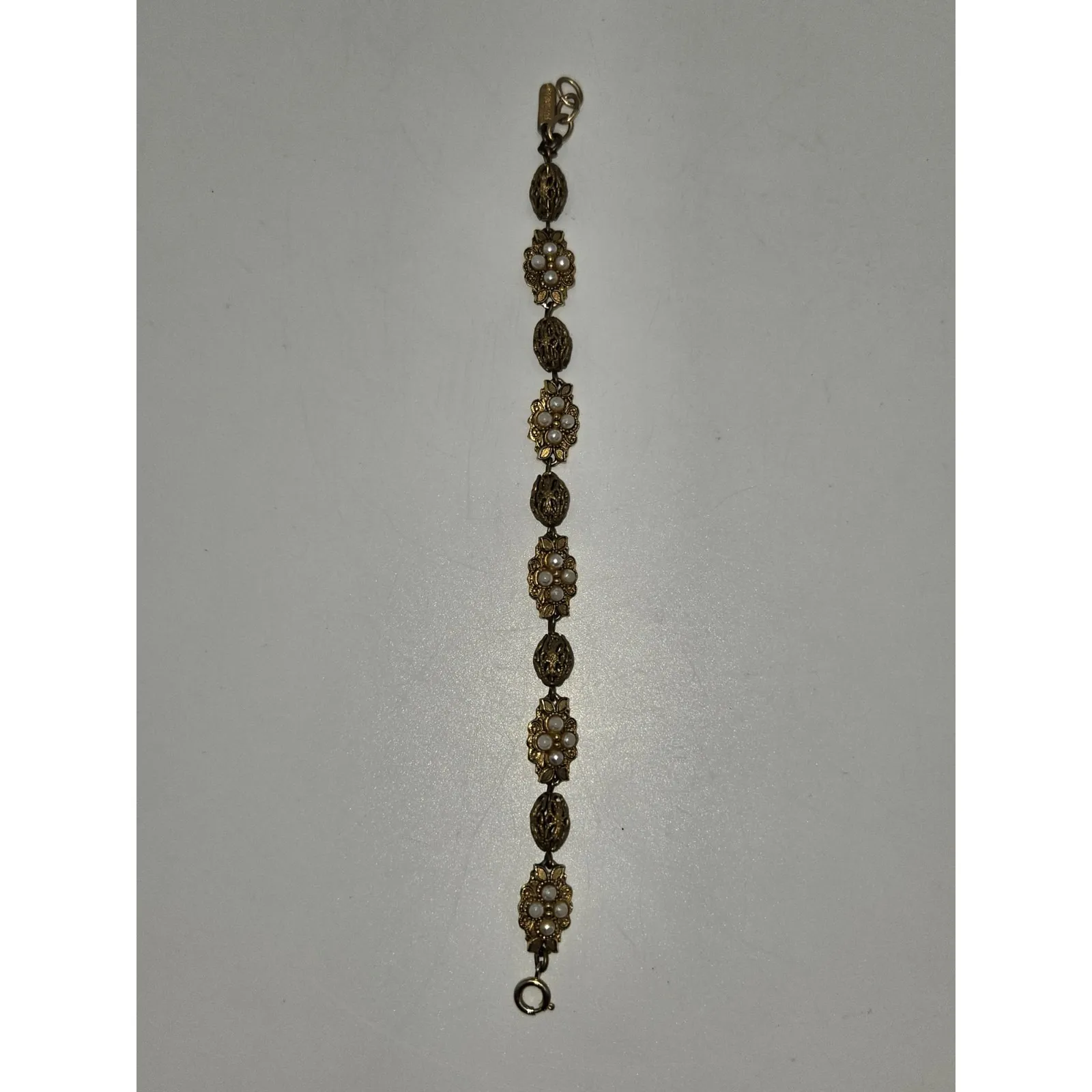 Florenza Vintage Faux Pearl Gold Tone Floral Link Bracelet Signed - Image 6