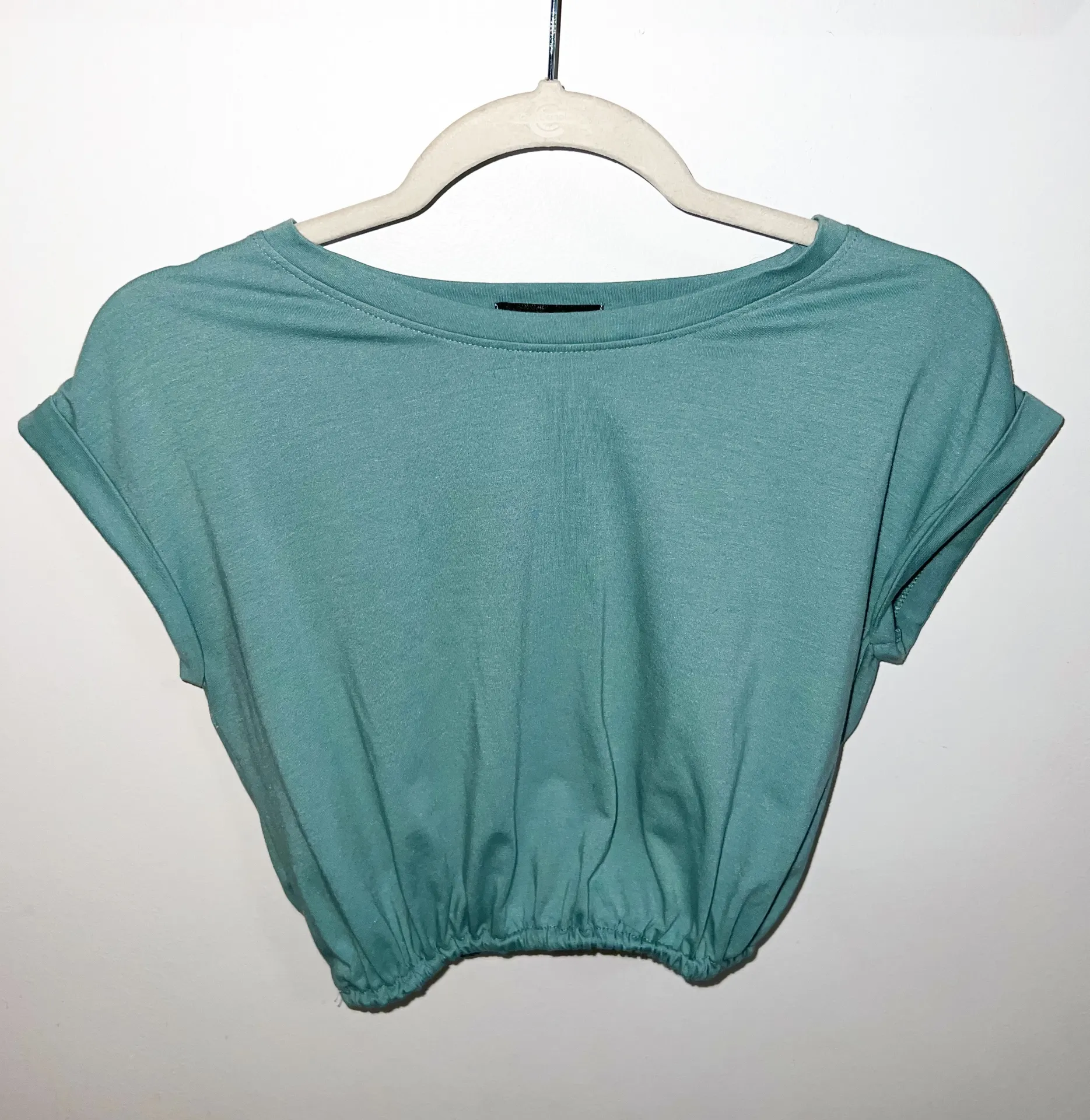 Solid Batwing Sleeve Crop Top - Image 5