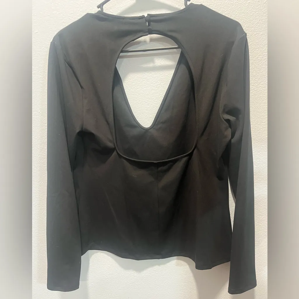 Future Collective top Black Size L - Image 4