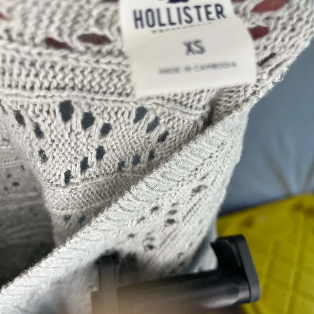 Hollister Long-Sleeve Crochet Twist Reversible Sweater In Gray Women’s Size XS - Image 7