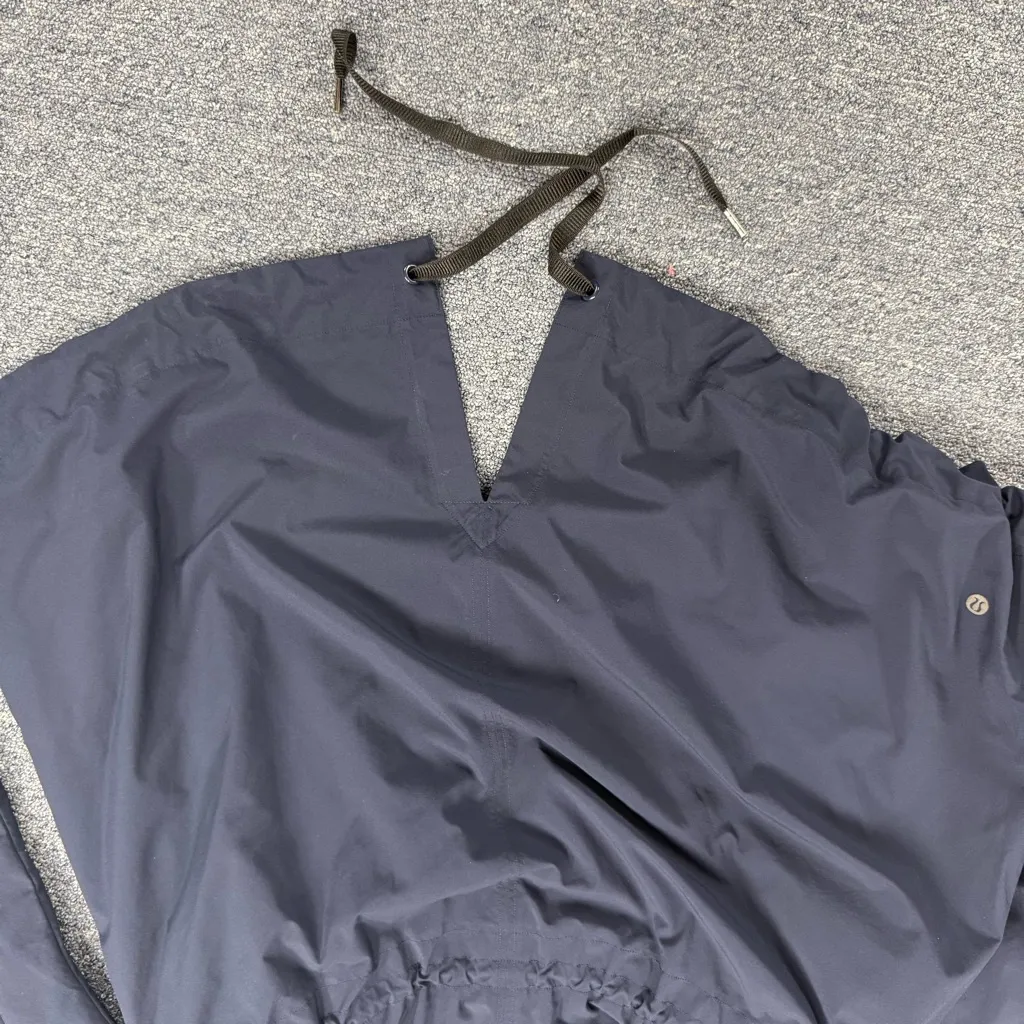 Lululemon Rain Hooded Full Zip Jacket Dark Navy Blue Size 4 - Image 7