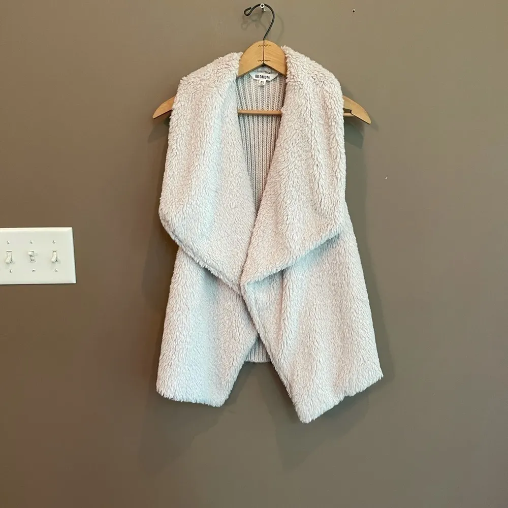 BB‎ Dakota Faux Fur Shearling Vest Cream Size XS - Image 5