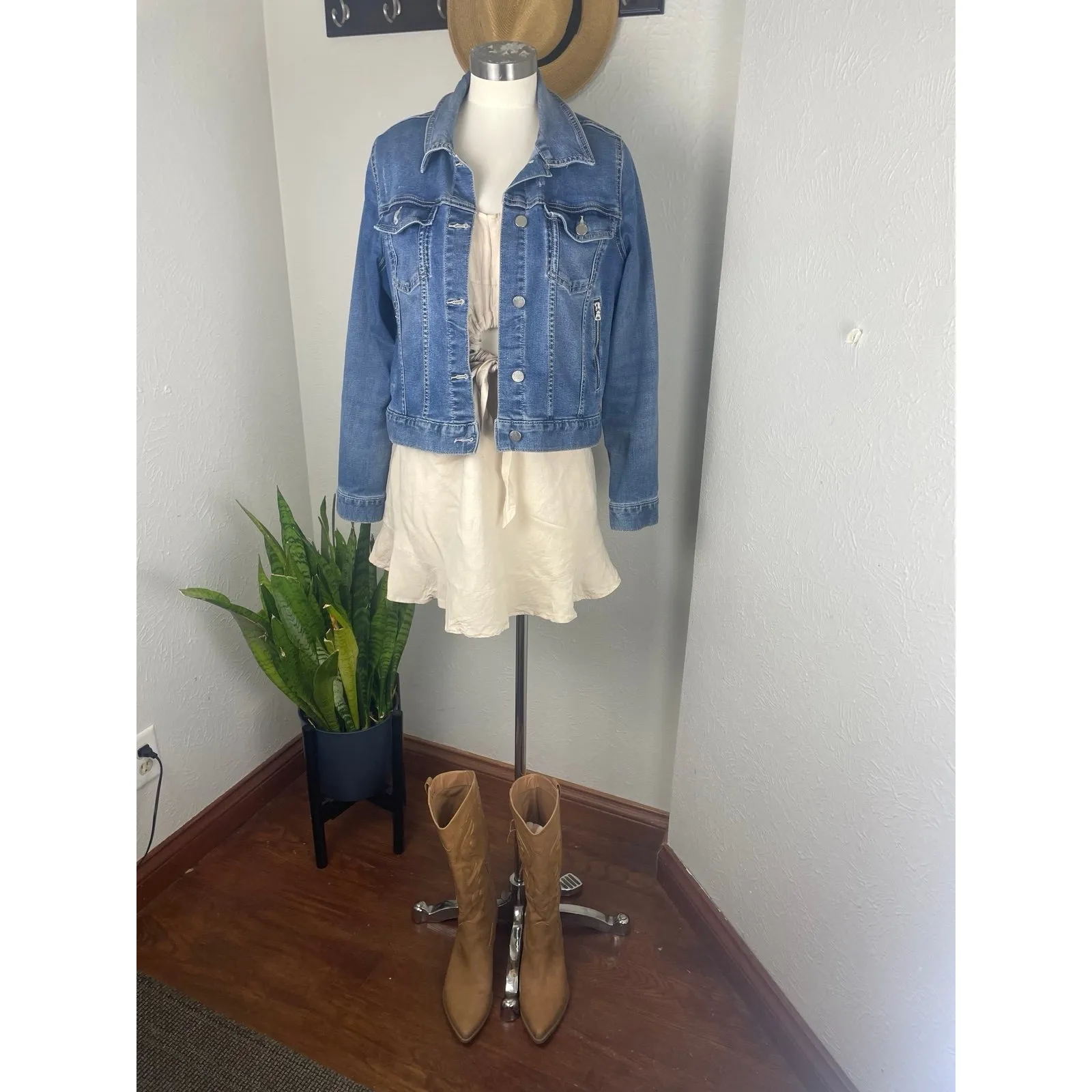 Kaia Linen Blend Cut‎ Out Mini Dress Neutral Tie Front Ruffle SleeveI'm Tan Size L - Image 8