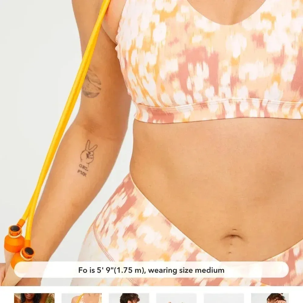 New OFFLINE Shine Strappy Back Sports Bra w/removable pads & adjustable straps - Image 3