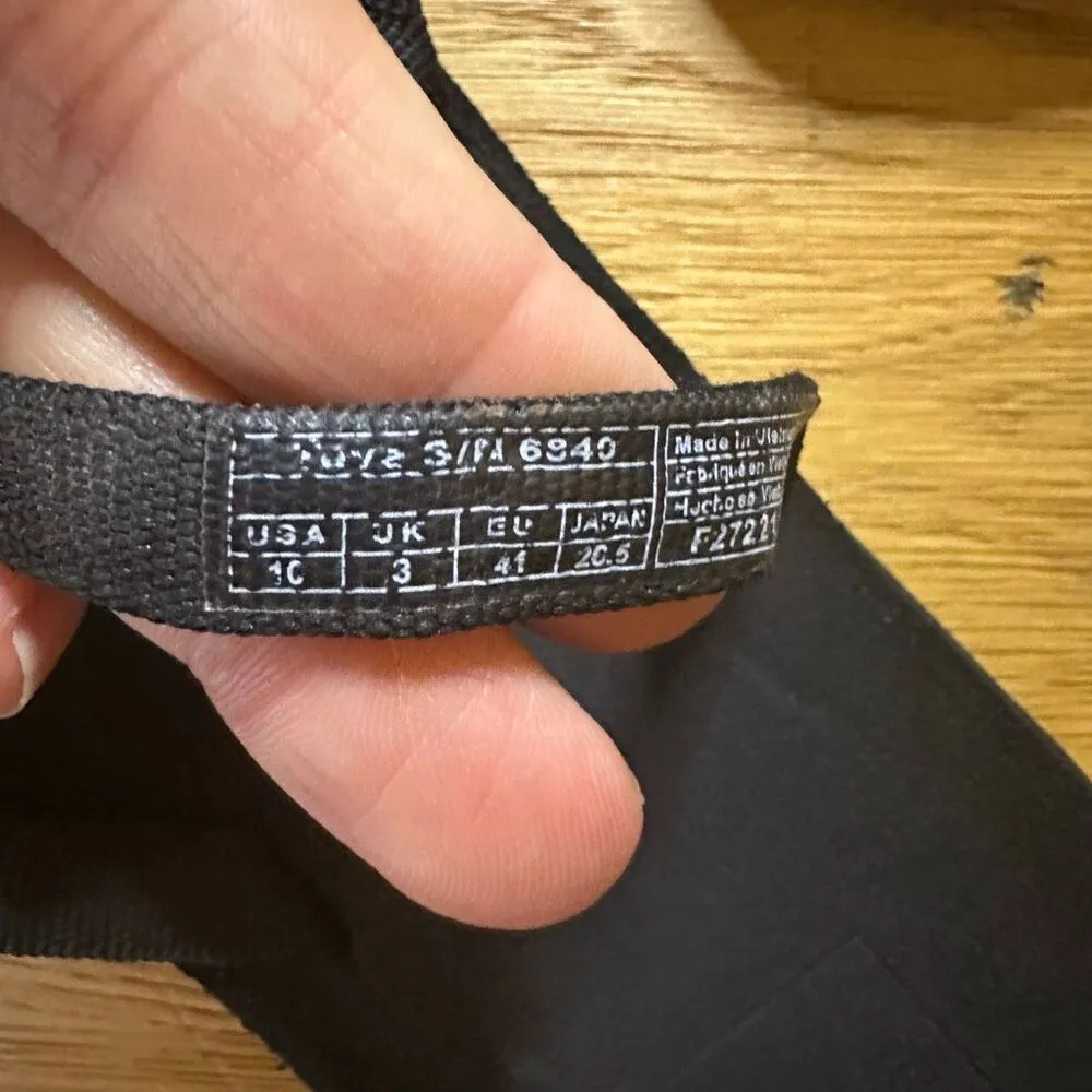 Teva Olowaho black sandals 10 - Image 4