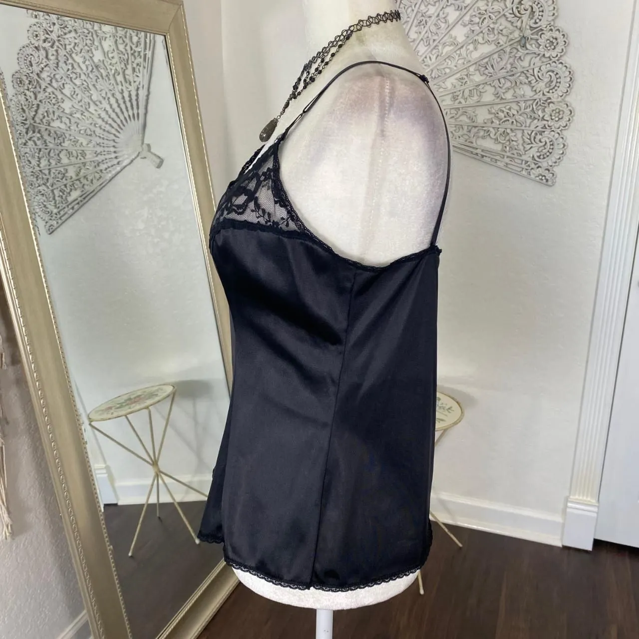 Vassarette 90s Slinky Goth Whimsygoth Black Whimsygoth Lace Camisole Top M - Image 4