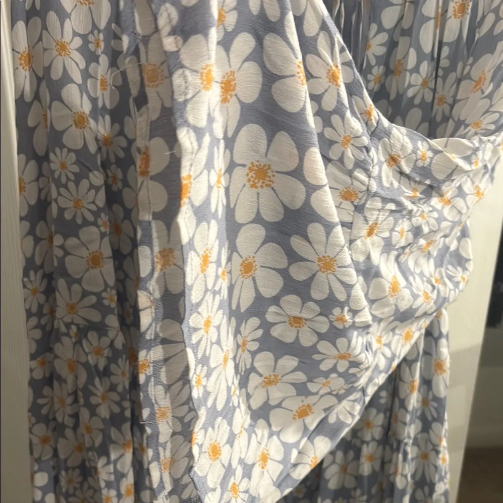 NWT 🌼 Altar'd State Blue and White Floral Daisy tunic/mini bohemian Dress - Image 7