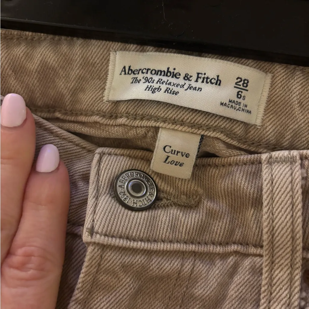 Abercrombie & Fitch Women's Tan Curve Love 90’s Relaxed High Rise - Image 5