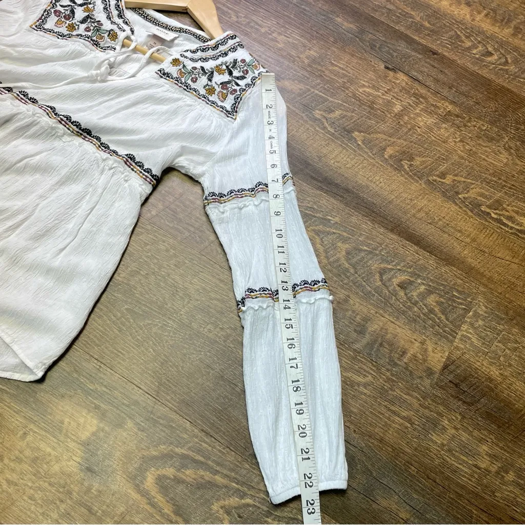 Knox Rose White Embroidered Blouse Tassels Sz Medium Boho Peasant Hippie Artsy - Image 6